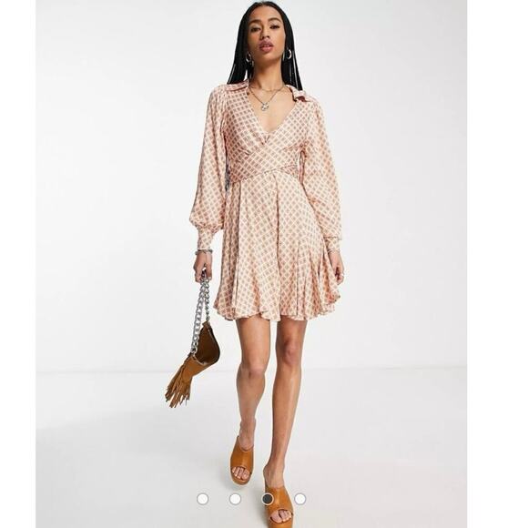 Free People NWT It Takes Two Geometric Print Collared Open Back Dress Size S - Picture 15 of 15